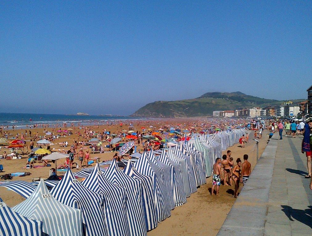 Hotel Ekia Pentsioa à Zarautz Extérieur photo