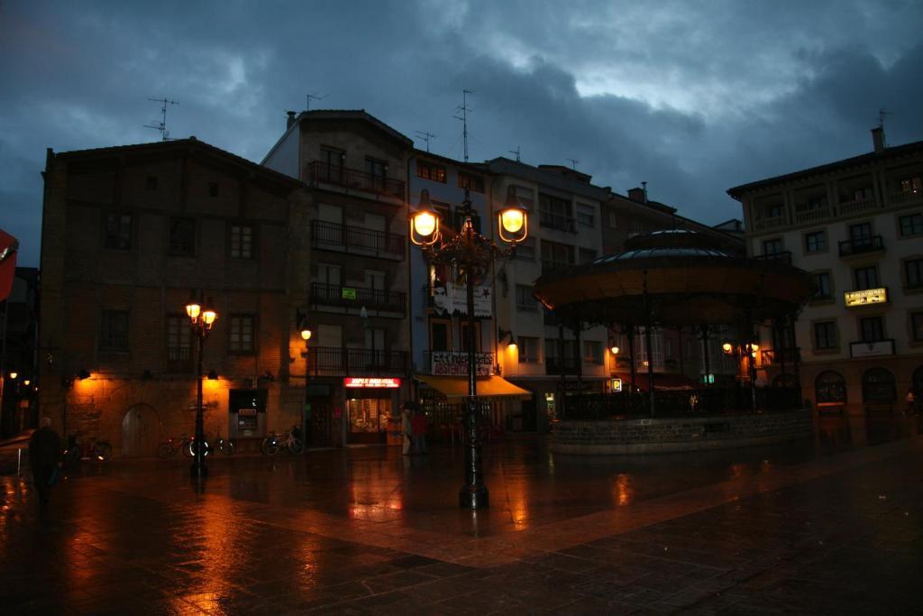 Hotel Ekia Pentsioa à Zarautz Extérieur photo