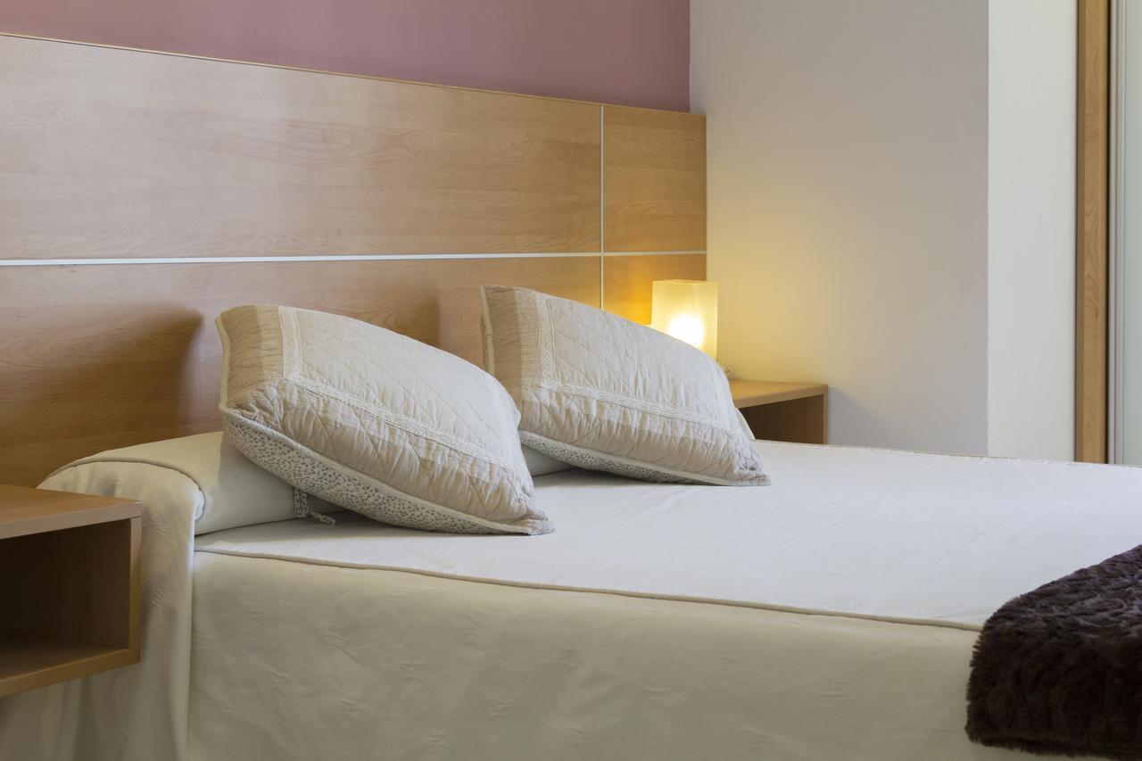 Hotel Ekia Pentsioa à Zarautz Extérieur photo