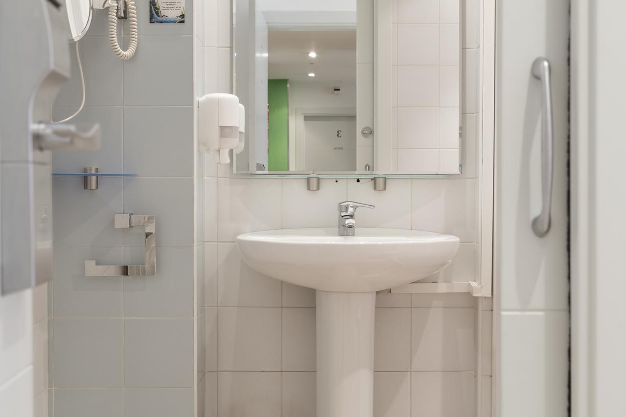 Hotel Ekia Pentsioa à Zarautz Extérieur photo